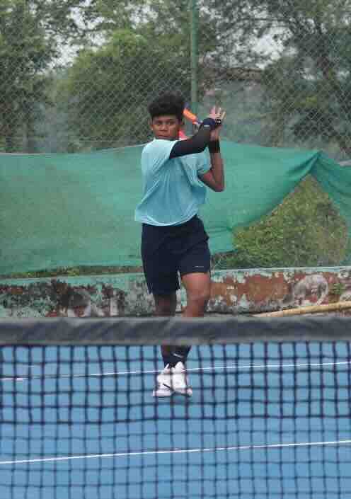 Gallery hero mobile background